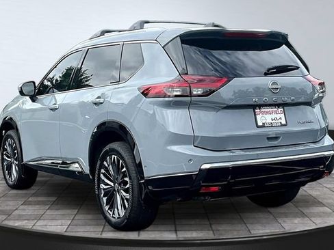 Used 2025 Nissan Rogue Platinum FWD image 4