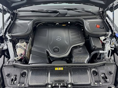 New 2026 Mercedes-Benz GLS 450 4MATIC image 11