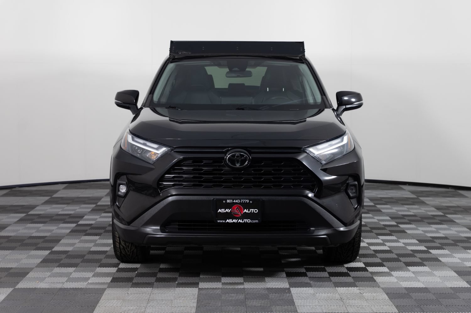 Used 2022 Toyota RAV4 XLE Premium AWD/4WD image 11
