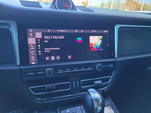 Used 2021 Porsche Macan GTS image 22