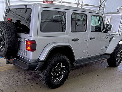 Used 2023 Jeep Wrangler Unlimited Rubicon 4xe w/ Cold Weather Group AWD/4WD image 2