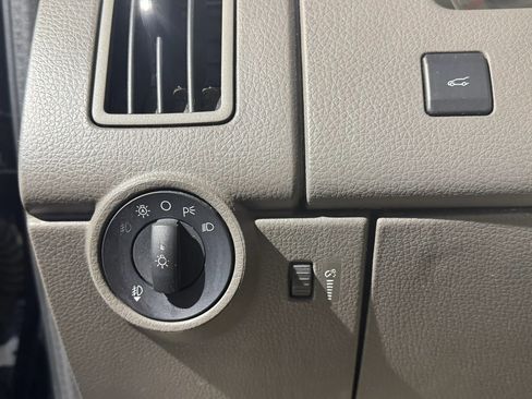 Used 2009 Ford Edge Limited AWD/4WD image 10