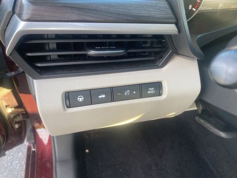 Used 2023 Nissan Altima 2.5 SV w/ SV Premium Package image 17