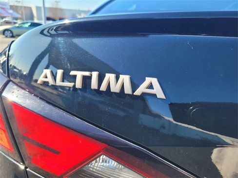 Certified 2024 Nissan Altima 2.5 SV image 10
