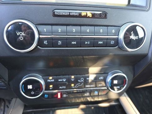 Used 2020 Ford Expedition Max Limited image 7