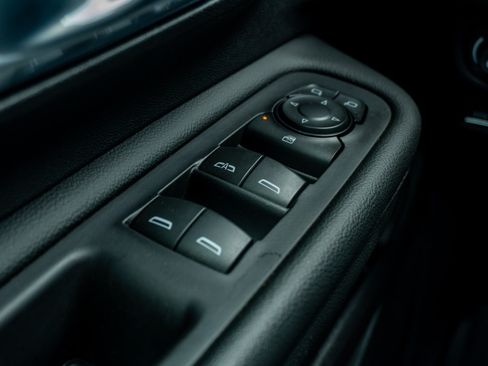 Used 2024 GMC Terrain SLT w/ Elevation Edition AWD/4WD image 28