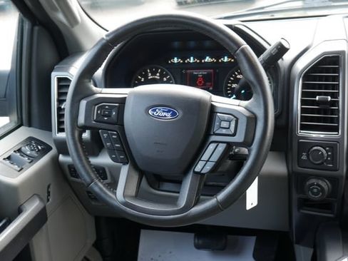 Used 2020 Ford F150 XLT w/ Equipment Group 302A Luxury AWD/4WD image 17