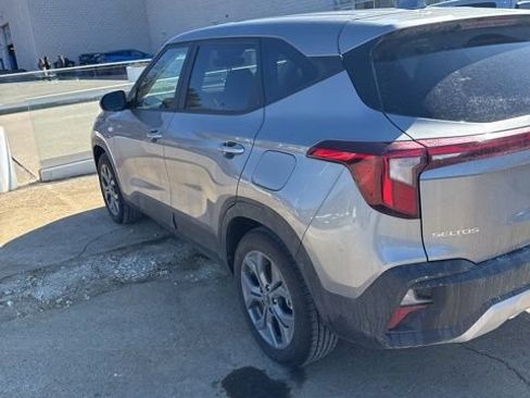 Used 2026 Kia Seltos LX image 3