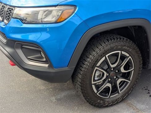 New 2026 Jeep Compass Trailhawk w/ Sun, Sound & Navigation Group image 8