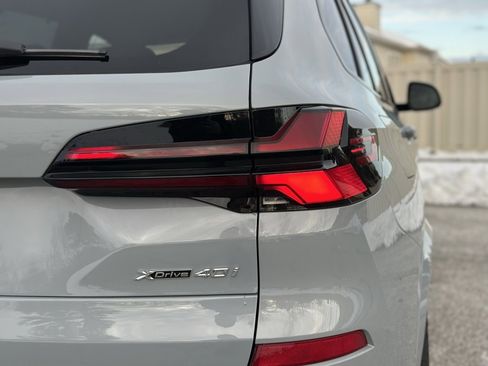 New 2026 BMW X5 xDrive40i w/ M Sport Package image 12