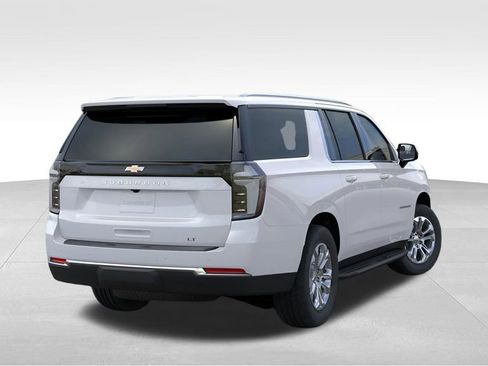 New 2026 Chevrolet Suburban LT w/ Comfort Package RWD image 4