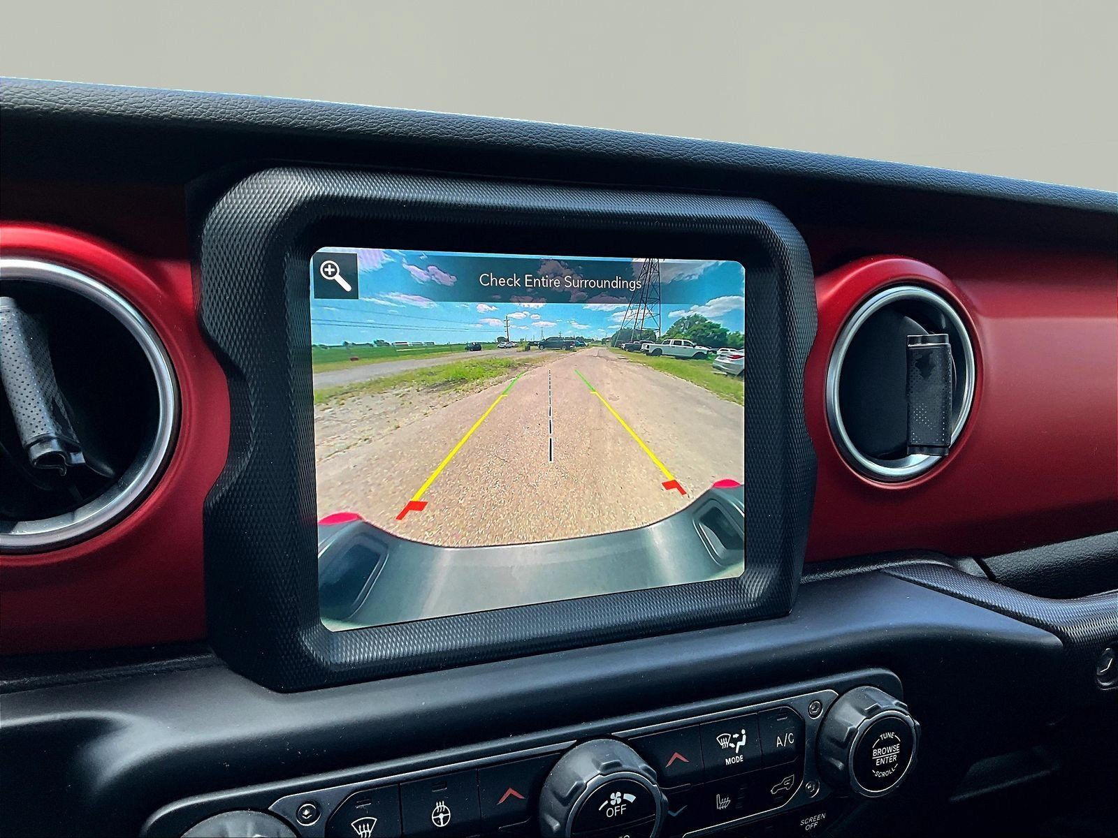Used 2021 Jeep Gladiator Rubicon AWD/4WD image 15