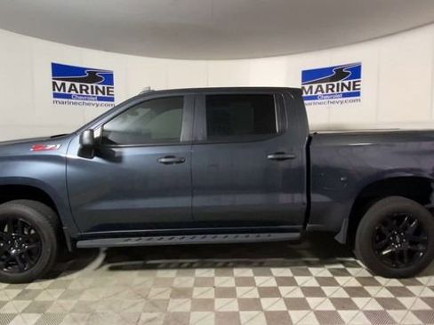 Used 2022 Chevrolet Silverado 1500 Custom Trail Boss w/ Safety Confidence Package AWD/4WD image 7
