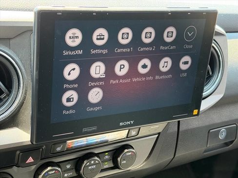 Used 2019 Toyota Tacoma TRD Pro AWD/4WD image 23
