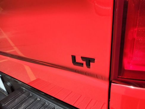 Used 2022 Chevrolet Silverado 1500 LT Trail Boss image 15