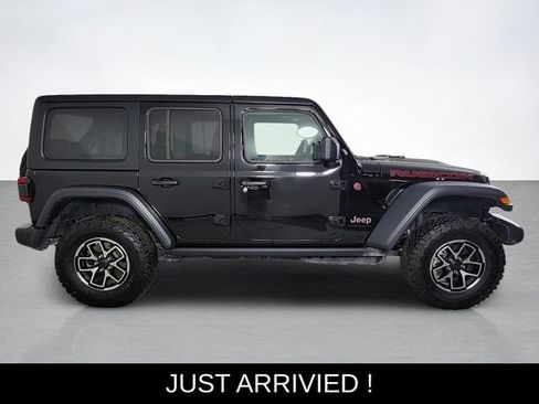 Used 2026 Jeep Wrangler Unlimited Rubicon AWD/4WD image 2