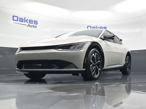 Certified 2022 Kia EV6 Wind w/ Wind Technology Package image 41