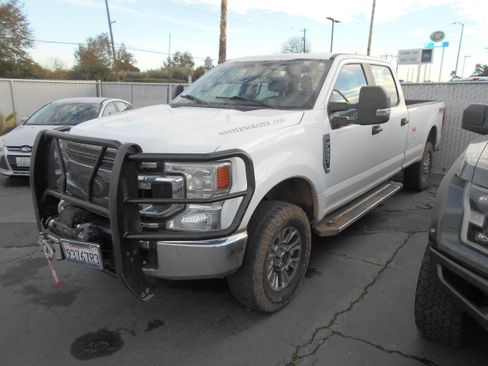 Used 2022 Ford F250 4x4 Crew Cab Super Duty image 3