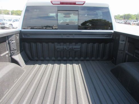 New 2026 GMC Sierra 1500 SLT w/ SLT Premium Plus Package image 7
