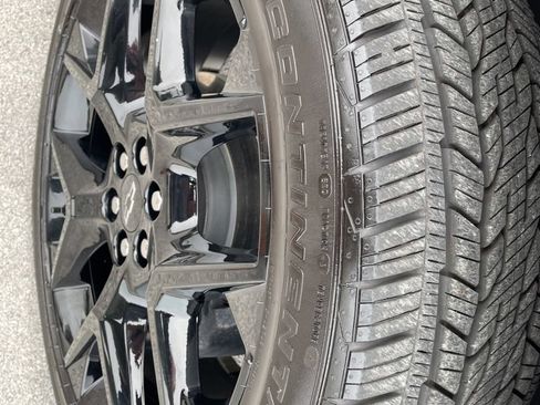 Used 2025 Chevrolet Traverse RS w/ LPO, Floor Liner Package AWD/4WD image 55