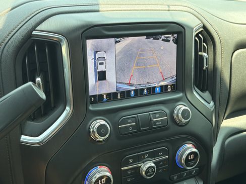 Used 2021 GMC Sierra 1500 AT4 w/ AT4 Premium Package AWD/4WD image 25