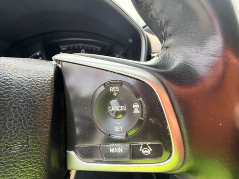 Used 2018 Honda CR-V Touring image 21