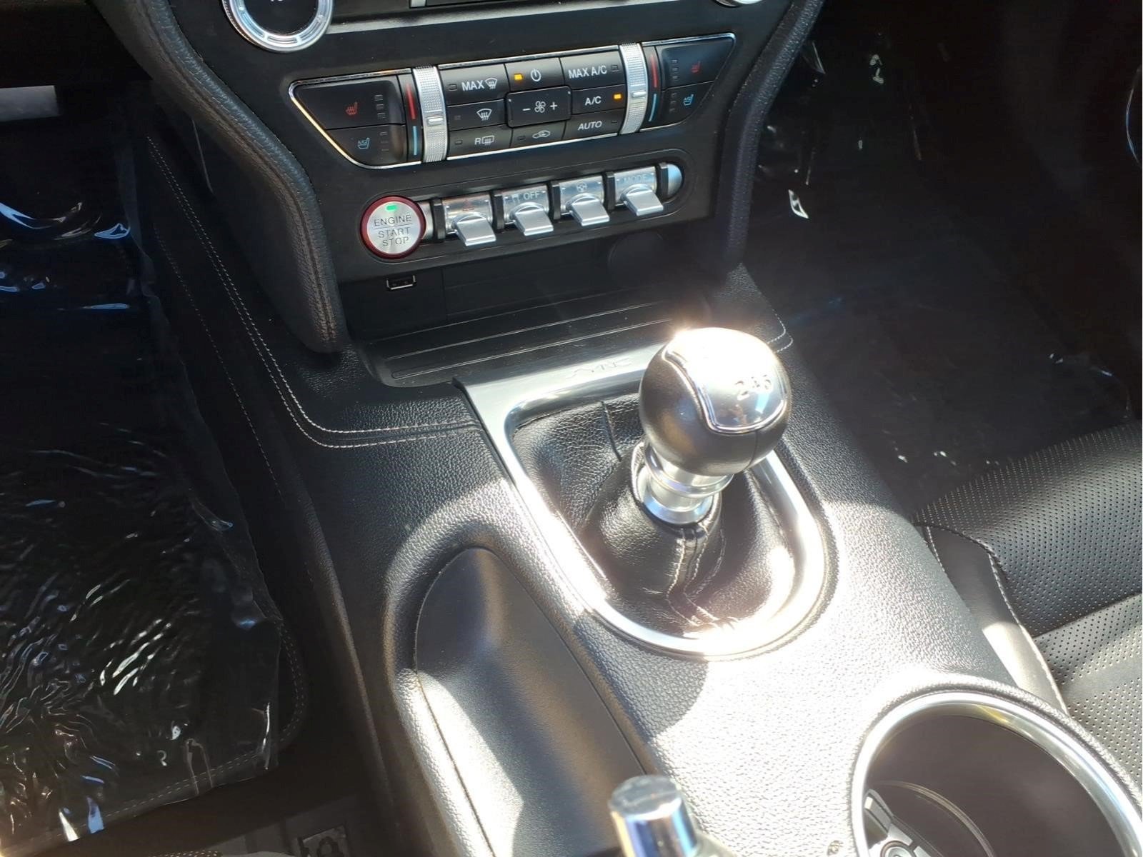 Certified 2019 Ford Mustang GT Premium w/ Equipment Group 401A RWD image 27