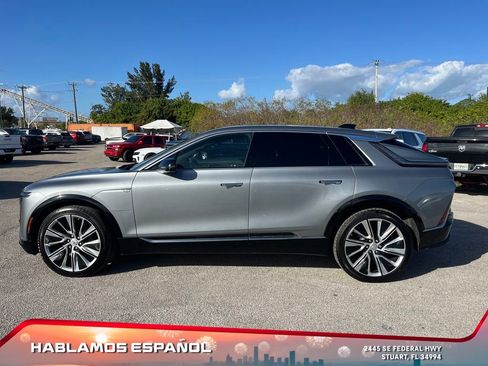 Used 2024 Cadillac Lyriq Luxury w/ LPO, Floor Liner Package image 4