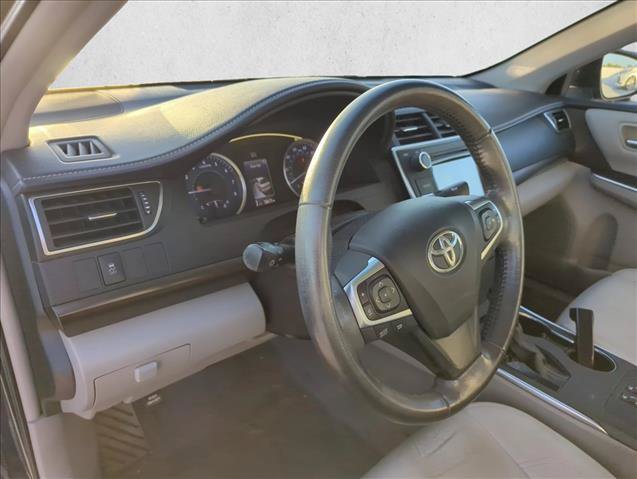 Used 2016 Toyota Camry XLE FWD image 11