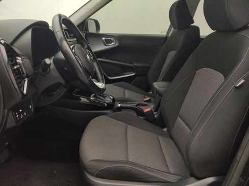 Used 2020 Kia Soul EX FWD image 17