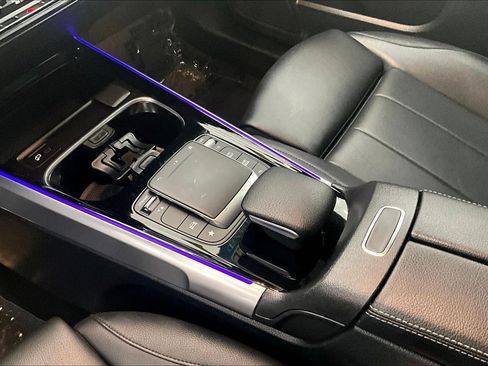 Certified 2022 Mercedes-Benz GLB 250 image 15