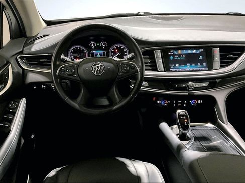 Used 2019 Buick Enclave Essence image 6