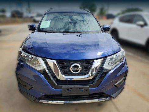 Used 2017 Nissan Rogue SV w/ SV Premium Package AWD/4WD image 19