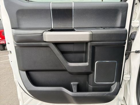 Used 2018 Ford F150 Platinum w/ Equipment Group 701A Luxury image 21