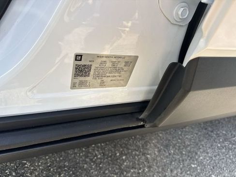 Used 2018 Chevrolet Traverse LT image 36