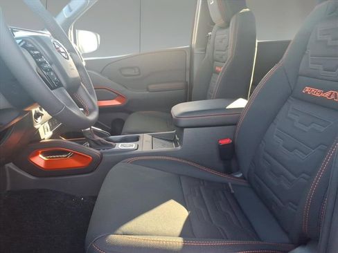 New 2026 Nissan Frontier PRO-4X w/ Pro-4x Convenience Package image 13