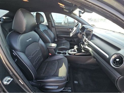 Used 2022 Kia Forte GT-Line w/ GT-Line Technology Package image 15