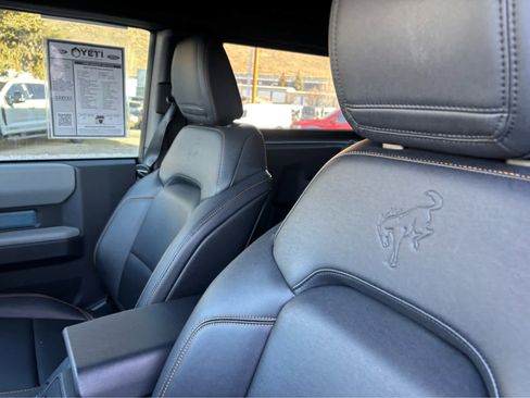 Used 2022 Ford Bronco Badlands w/ Sasquatch Package image 21