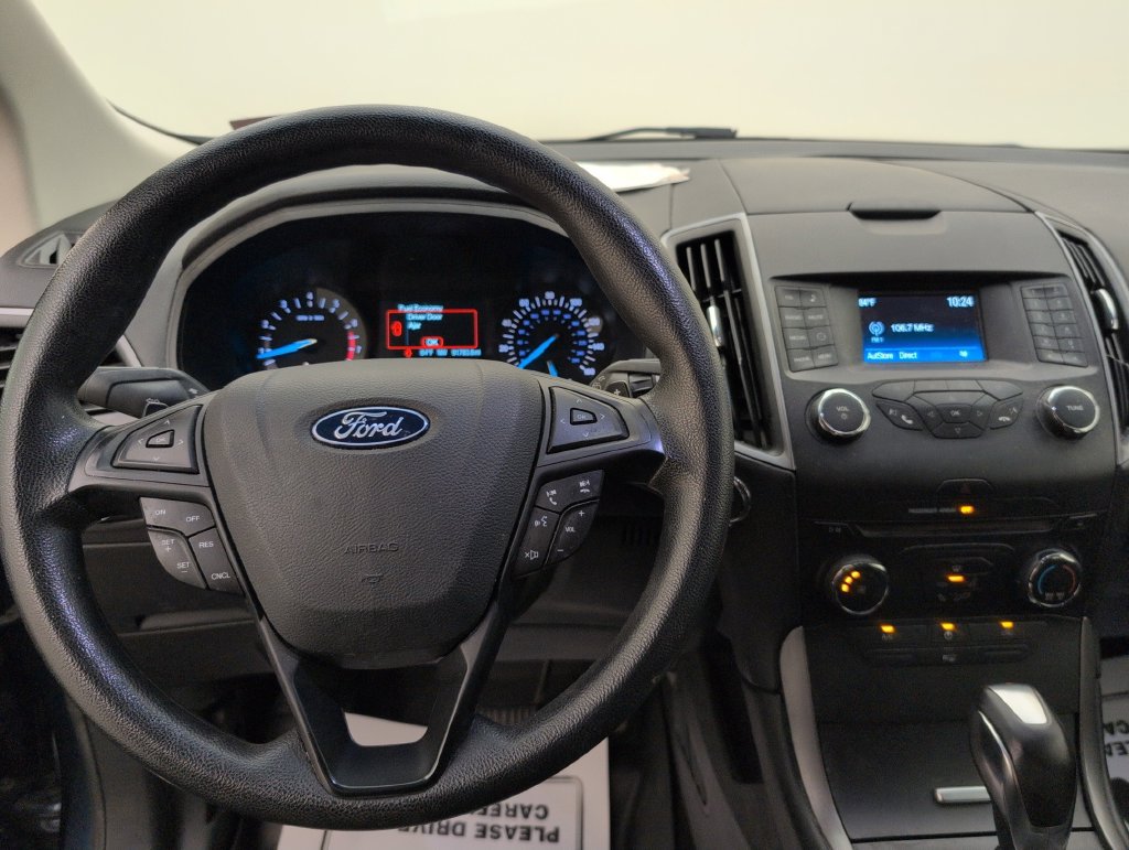 Used 2018 Ford Edge SE FWD image 19