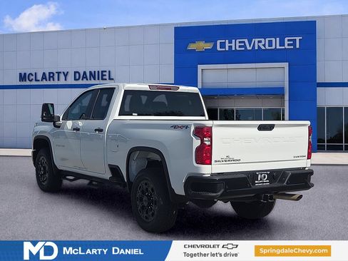 Certified 2025 Chevrolet Silverado 2500 Custom w/ Custom Value Package AWD/4WD image 4