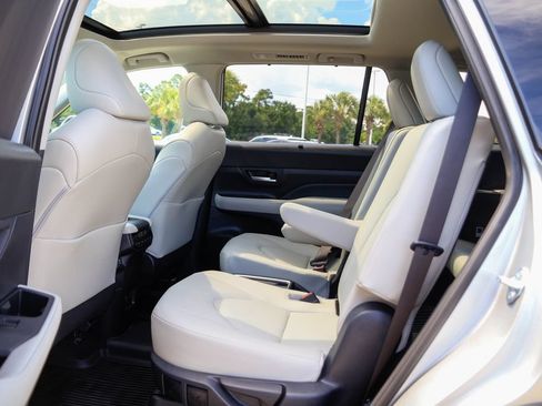 Used 2026 Toyota Grand Highlander FWD image 10