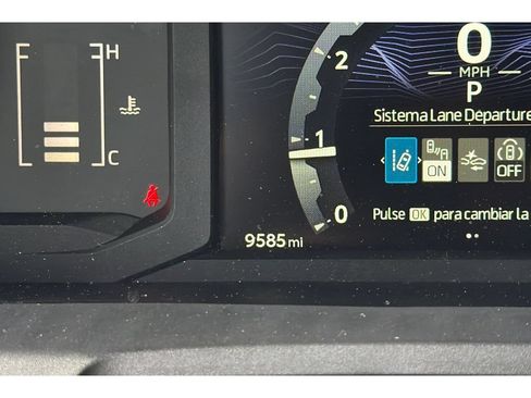 Used 2024 Toyota Tacoma SR5 AWD/4WD image 27