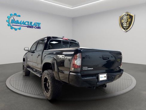 Used 2015 Toyota Tacoma 4x4 Double Cab w/ TRD Sport Package image 3