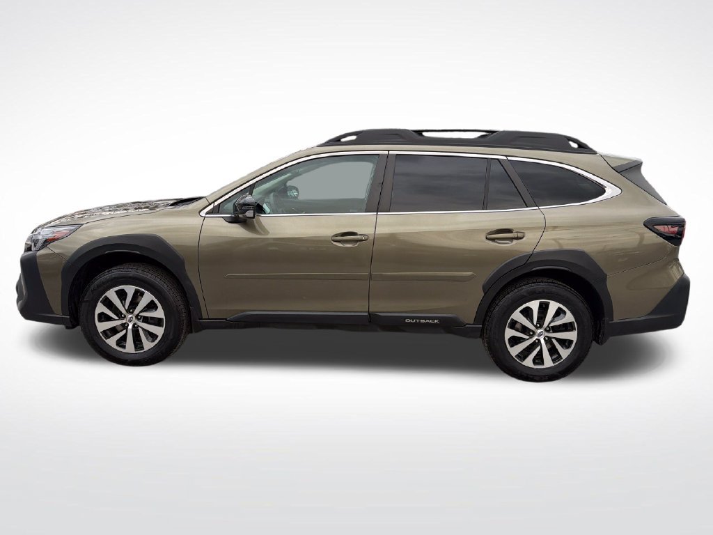 Used 2024 Subaru Outback Premium AWD/4WD image 11
