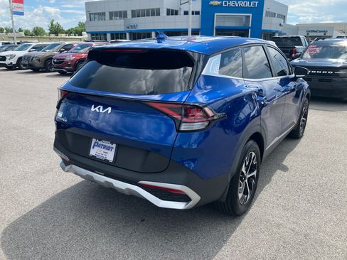 Used 2023 Kia Sportage EX FWD image 7