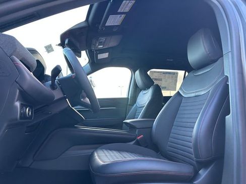 New 2026 Ford Explorer ST-Line w/ ST-Line Street Pack image 10
