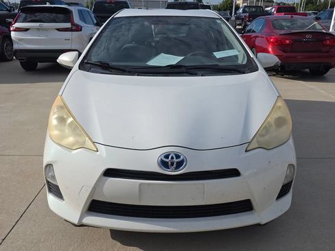 Used 2013 Toyota Prius C Three FWD image 8