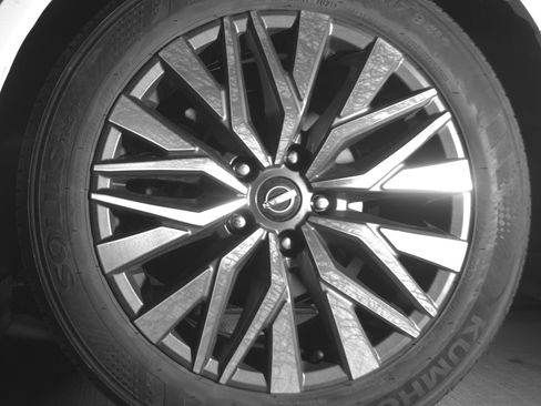 Used 2025 Nissan Altima 2.5 SV FWD image 14