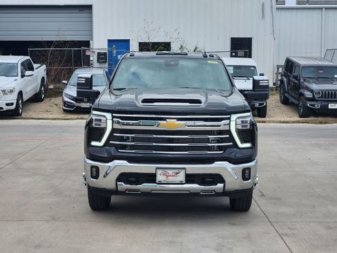 New 2026 Chevrolet Silverado 3500 LTZ image 6