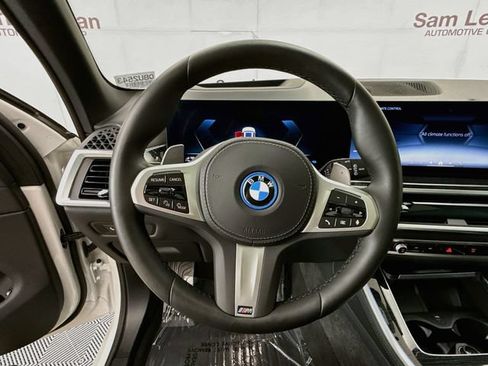 Used 2026 BMW X5 xDrive50e w/ Executive Package AWD/4WD image 11